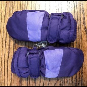 Purple mittens